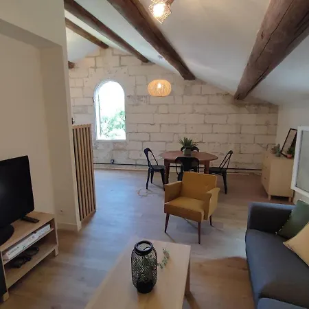 Apartment Au Calme Proche Centre Villeneuve-les-Avignon